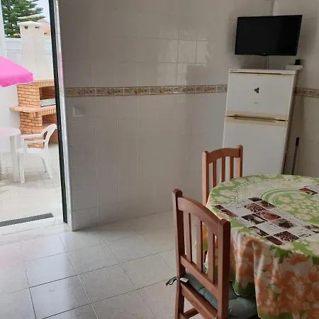 Homelidays Clara * Назаре