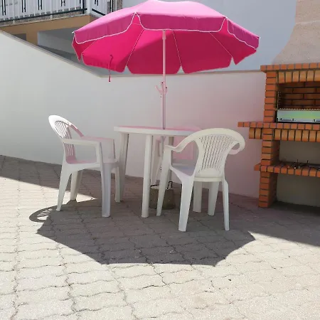 Homelidays Clara * Назаре
